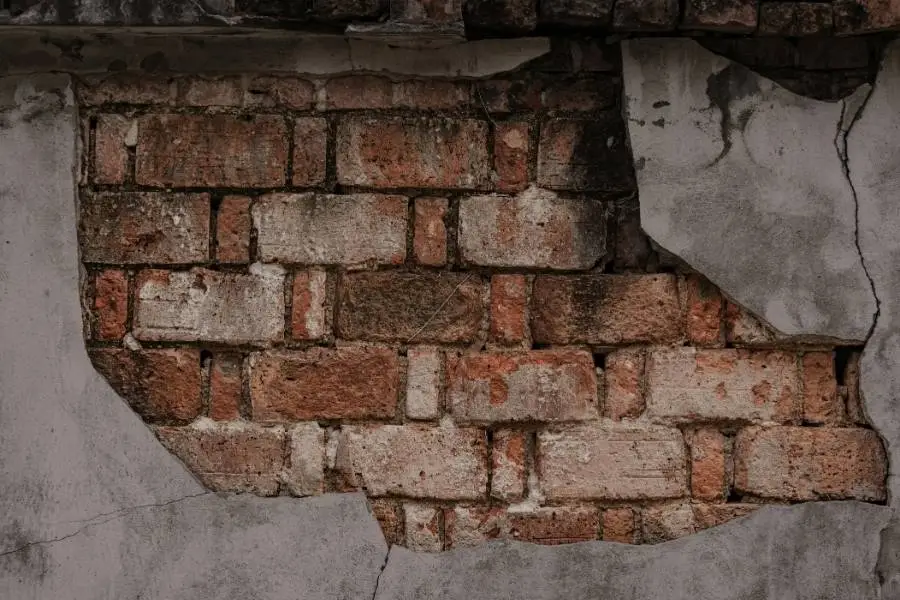 Bowing Walls
